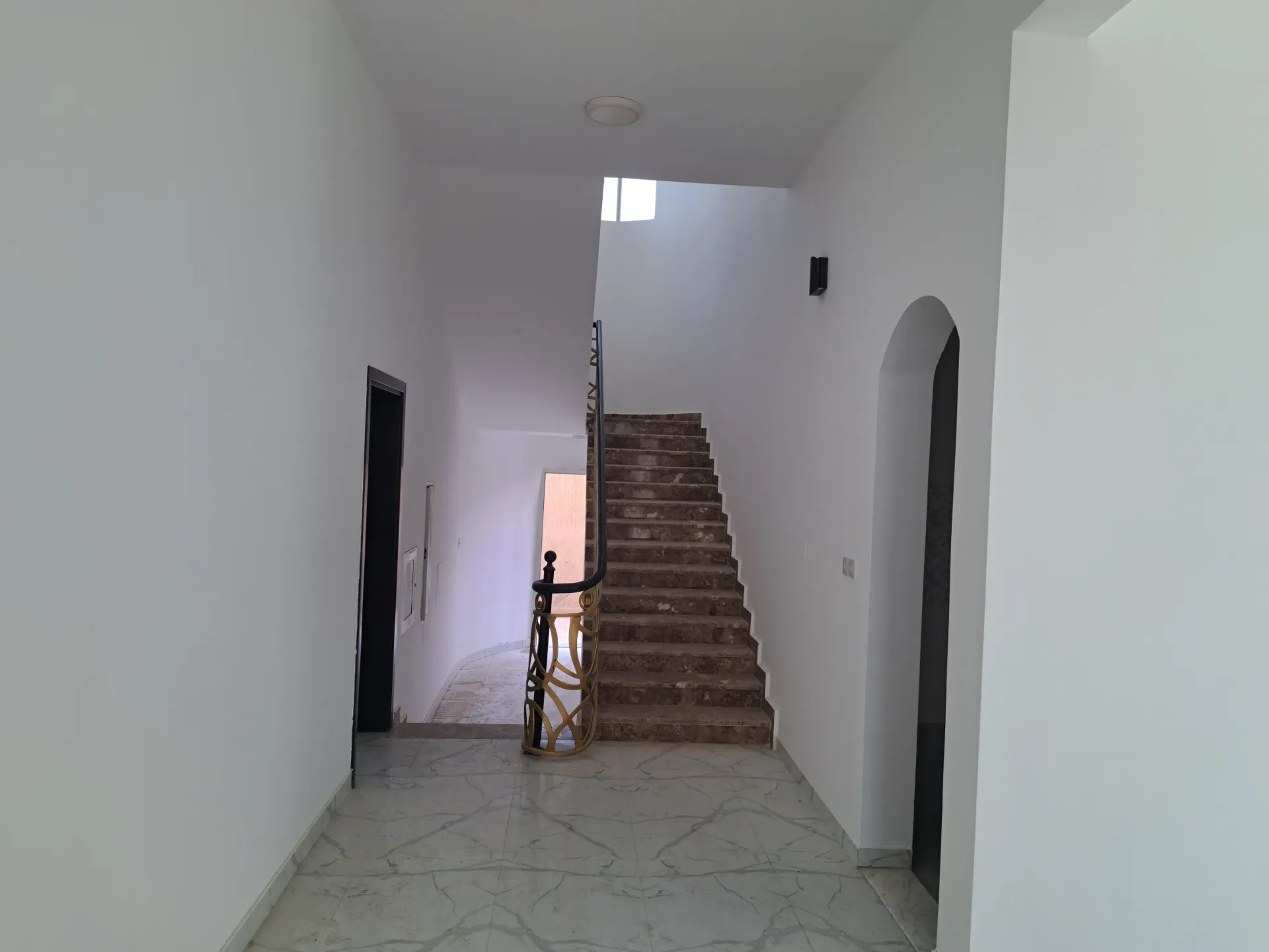 [BM-RES-R-ARV-012] 5BR Villa with Maid Room in Al Riffa RAK